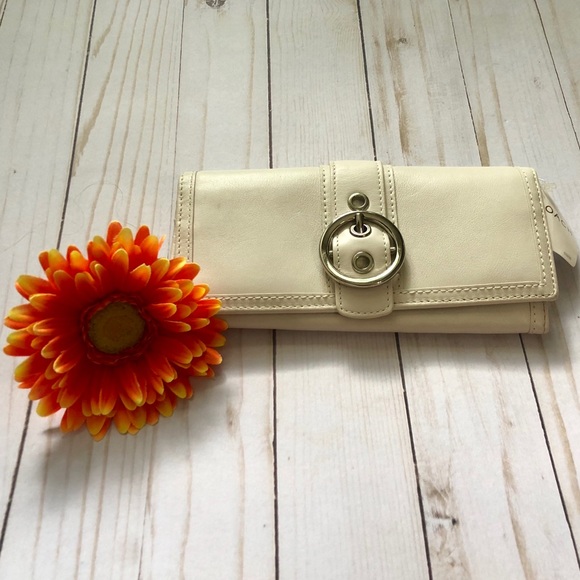 Coach Handbags - Leather Coach Wallet